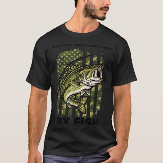 Funny Easily Distracted By Camo B Fish American Fl T-shirt (Voorkant)