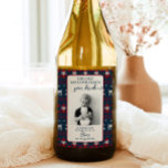 Funny Enseignant Cadeau Vin Étiquette - Cadeau Noë<br><div class="desc">Montrez à tous ces soignants et enseignants combien vous les appréciez cette saison des Fêtes ! Modifiez facilement toute la formulation et la photo sur ce étiquette de vin charmant.</div>