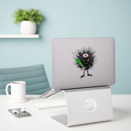 Funny Evil Bug verpleegster met spuit Sticker (Laptop op bureau)