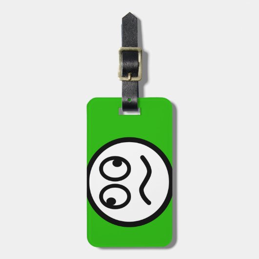 Funny Face on Green Background Bagagelabel (Voorkant verticaal)