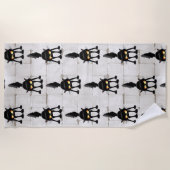 Funny Fierce Black Cat Cartoon  Strandlaken (Voorkant)