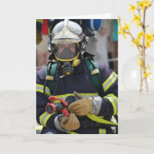 FUNNY FIREFIGHTER SUR LA CARTE D'ANNIVERSAIRE DE L (Fleur jaune)