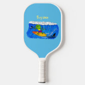 Funny frilly nek lizard surfende cartoon pickleball paddle (Achterkant)