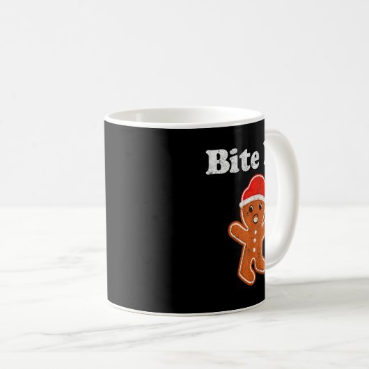 Funny Gingerbread Man Bite Me Christmas Cookie Cos Koffiemok (Voorkant rechts)