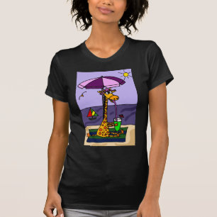 Funny Giraffe bij het strand T-shirt