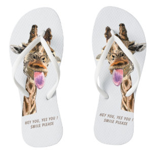 Funny Giraffe Tongue Out en Playful Wink Cartoon Teenslippers