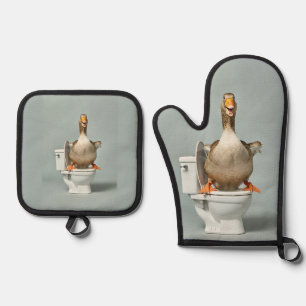 funny goose in toilet ovenwant & pannenlap set