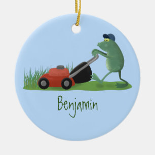 Funny green frog mowing grawn cartoon keramisch ornament