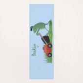 Funny green frog mowing grawn cartoon yogamat (Voorkant)