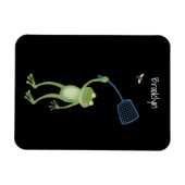 Funny green frog swatting fly cartoon magneet (Horizontaal)