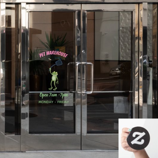 Funny green frog swatting fly cartoon raamsticker (Kantoordeur)