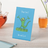 Funny green glimlach animated iguana lizard reclamebord met voetstuk (Insitu)