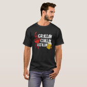 Funny  Grill Dad Grilling Chilling Refillin T-shirt (Voorkant volledig)