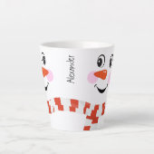 Funny Happy Face Snowman Winter Scarf Hot Cocoa Latte Mok (Voorkant)