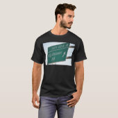 Funny HIghway Sign Big Beaver Road Exit 69 T-shirt (Voorkant volledig)