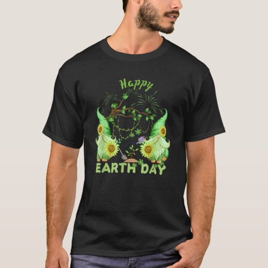 funny holiday earth day happy gnomes arbor day flo t-shirt (Voorkant)