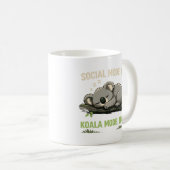 Funny Introvert Koala Coffee Mug (Devant droit)