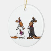 Funny Kangaroo Bride en Groom Wedding Design Keramisch Ornament (Links)