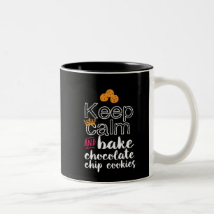 Funny Keep Calm and Bake Chocolate Chip Cookies Tweekleurige Koffiemok