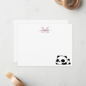 Funny Laying Panda Script Pink Modern Monogram Notitiekaartje (Voorkant / Achterkant in situ)