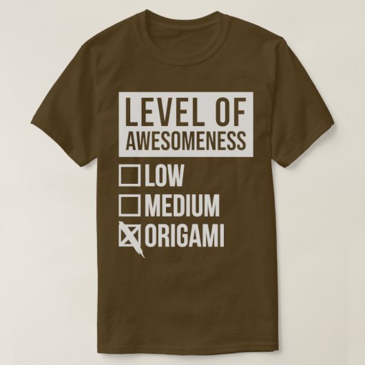 Funny level of Awesomeness Low Medium Gift Origami T-shirt (Design voorkant)