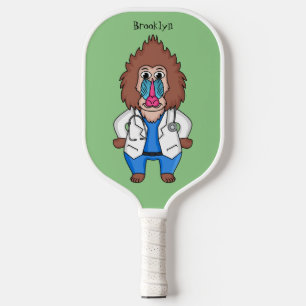 Funny mandrill dokter cartoon illustratie pickleball paddle