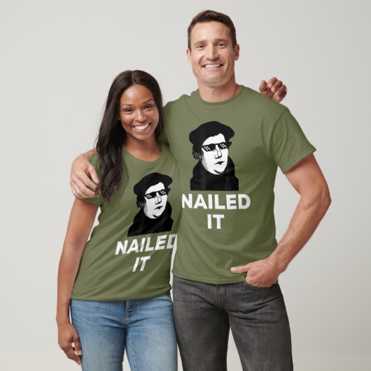Funny Martin Luther Nailed It Sunglazen T-shirt (Unisex)