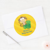 Funny Monkey in het Oerwoud Gepersonaliseerde Stic Ronde Sticker (Envelop)