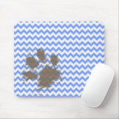 Funny Muddy Paw Print op Blue Chevron Muismat (Met muis)