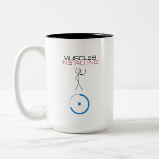 Funny Muscles die de koffiebeker installeert Tweekleurige Koffiemok
