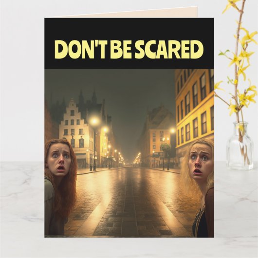 FUNNY OBTIENT UNE CARTE D'ANNIVERSAIRE PLUS ÂGÉE P (Fleur jaune)