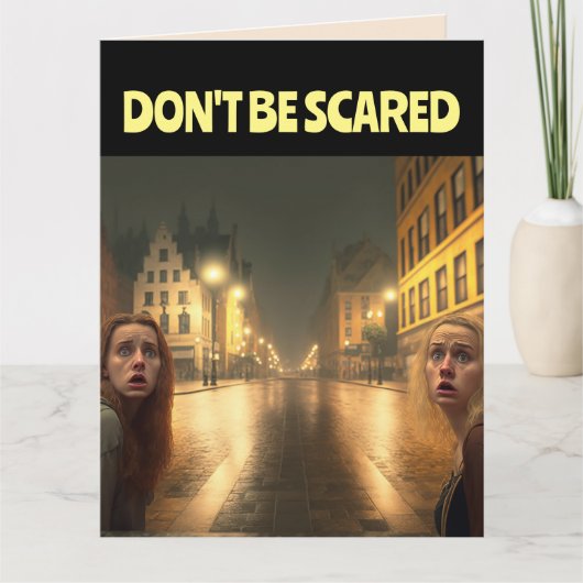 FUNNY OBTIENT UNE CARTE D'ANNIVERSAIRE PLUS ÂGÉE P (Devant)