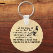 Funny Old Age Twitter Bird Pigeon Sleutelhanger (Voorkant)