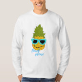 Funny Pineapple Chilling with Summer Sunbril T-shirt (Voorkant)