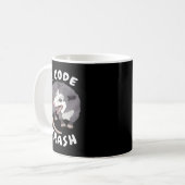 Funny Programming Meme I code Trash Opossum Geek P Koffiemok (Voorkant links)