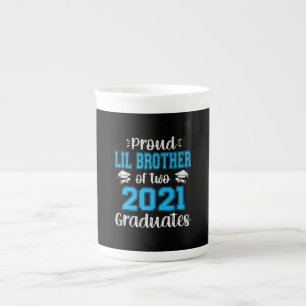 Funny Proud Lil Brother van 2021 afgestudeerden Porselein Kop