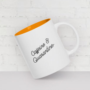 Funny Quarantine ModernTypography Trendy Tweekleurige Koffiemok