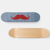 Funny Red Mustache en Blue White Stripes Skateboard (Horizontaal)