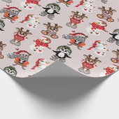 Funny Reindeer met Snow Man Kerstmis  Cadeaupapier (Hoek)