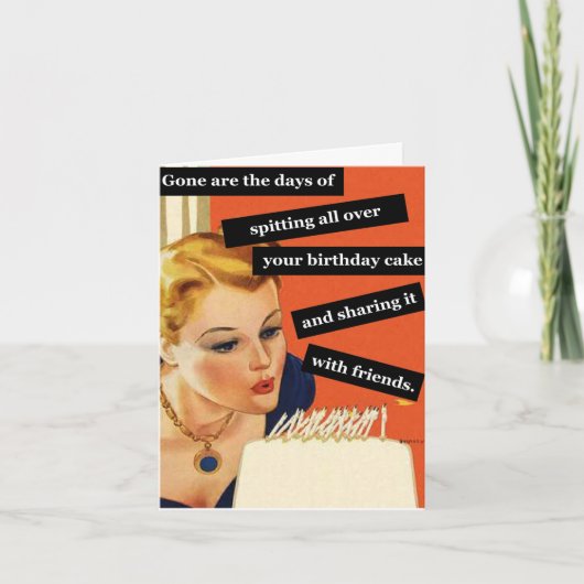 Funny Retro Birthday Kaart blaast kaarsen uit (Voorkant)