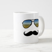 Funny Retro zonnebril met Mustache Extra Grote Mok (Voorkant rechts)