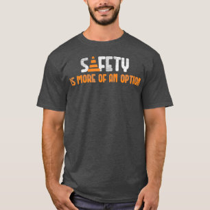Funny Safety Sign voor een auto T-shirt