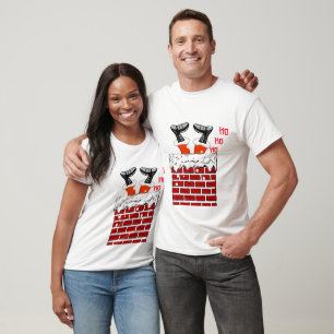 Funny Santa claus zat vast in schoorsteen T-shirt