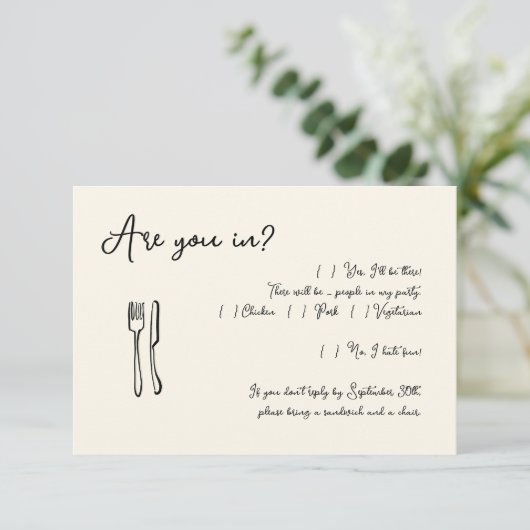 Funny Script Invitation Reply Kaart Invoegen (Staand voorkant)