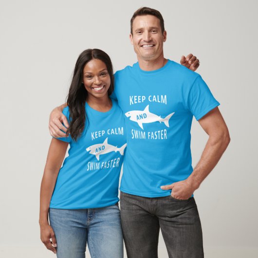 Funny Shark Keep Calm en Swim Fast Mannen T-shirt (Unisex)