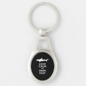 Funny Shark Warning - Houd kalm en snel zwemmen Sleutelhanger (Voorkant)