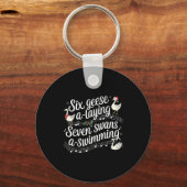 Funny Silly Goose 6 Geese Laying 7 Swans Swimming Sleutelhanger (Voorkant)