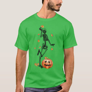 Funny Skeleton Dansend Fall Leaves Pumpkin Hwe T-shirt