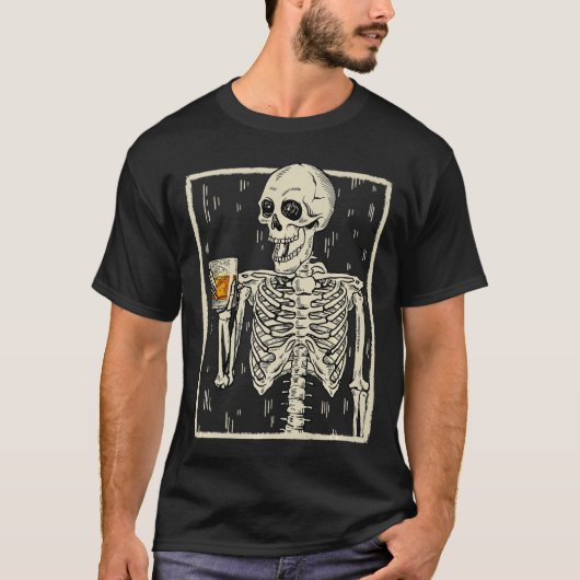 Funny Skeleton Drink Bourbon Whiskey Halloween T-shirt (Voorkant)