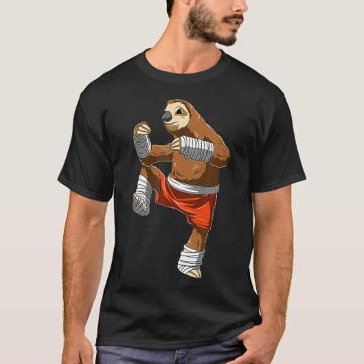 Funny Sloth Fighter Muay Thai Kickboxing Gift T-shirt (Voorkant)